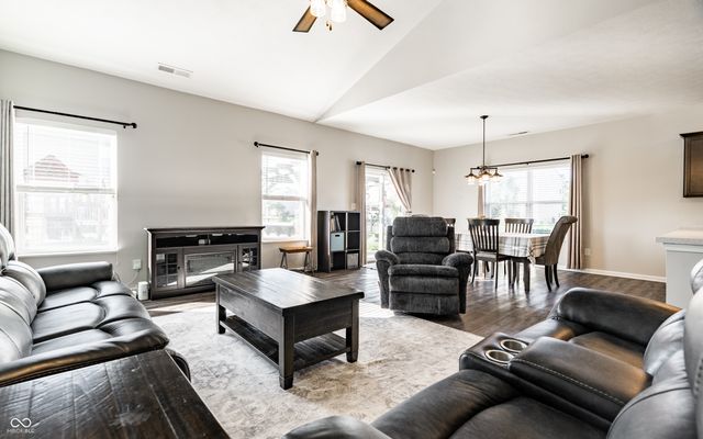 4235 Abigail Way, Indianapolis, IN 46239