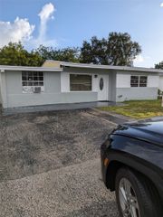 6425 SW 22nd St 6425, Miramar, FL 33023
