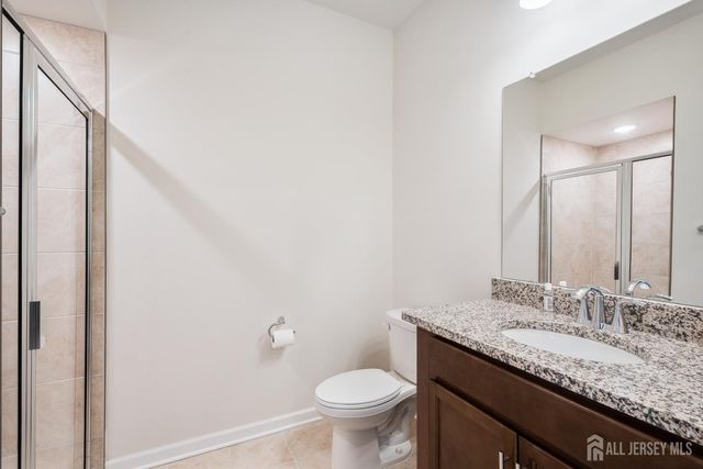 628 Sadie Circle, New Brunswick, NJ 08901