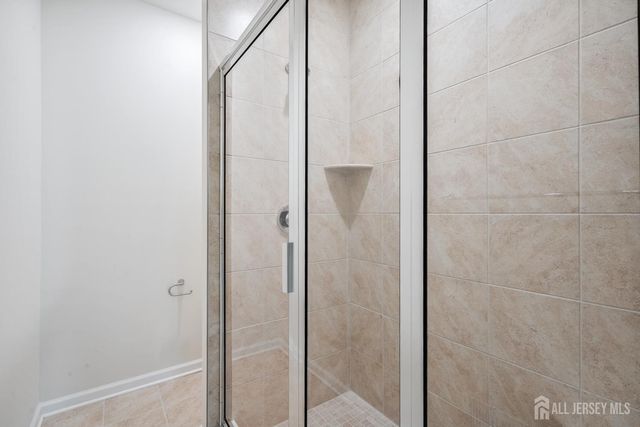 628 Sadie Circle, New Brunswick, NJ 08901