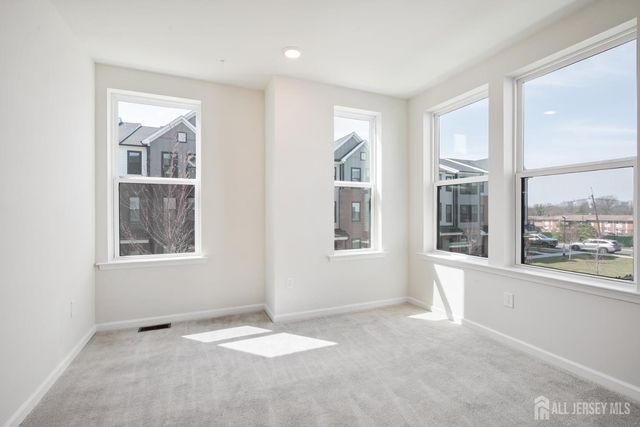 628 Sadie Circle, New Brunswick, NJ 08901