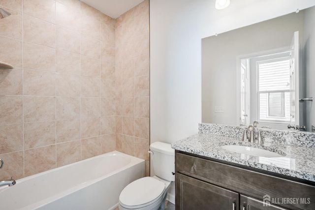 628 Sadie Circle, New Brunswick, NJ 08901