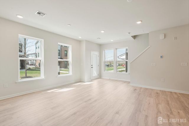 628 Sadie Circle, New Brunswick, NJ 08901