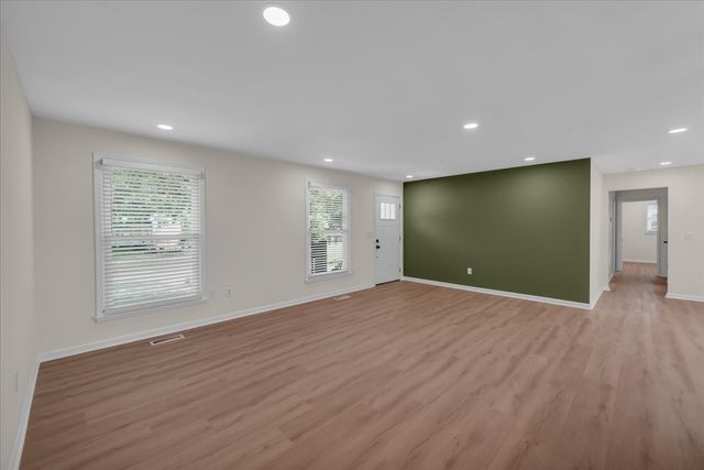 7320 Coronado Ct, Nashville, TN 37221