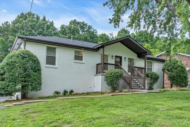 7320 Coronado Ct, Nashville, TN 37221