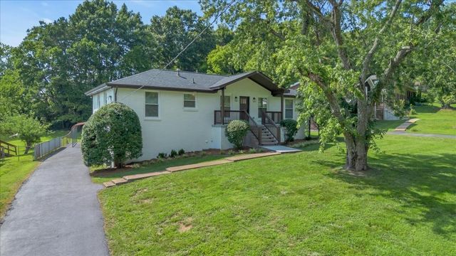 7320 Coronado Ct, Nashville, TN 37221