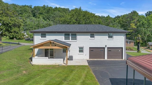 7320 Coronado Ct, Nashville, TN 37221