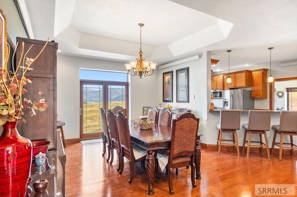 Image 14 of property listing at 2220 Aspen Hollow Rd, Bedford, WY 83112