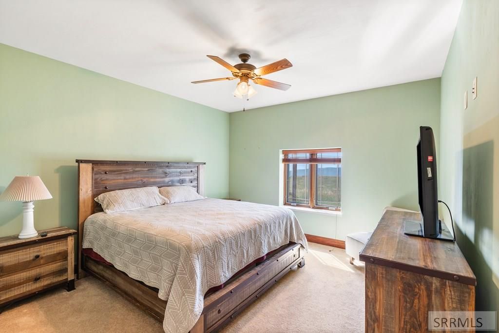 Image 16 of property listing at 2220 Aspen Hollow Rd, Bedford, WY 83112
