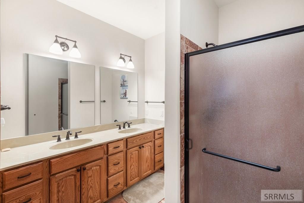 Image 30 of property listing at 2220 Aspen Hollow Rd, Bedford, WY 83112