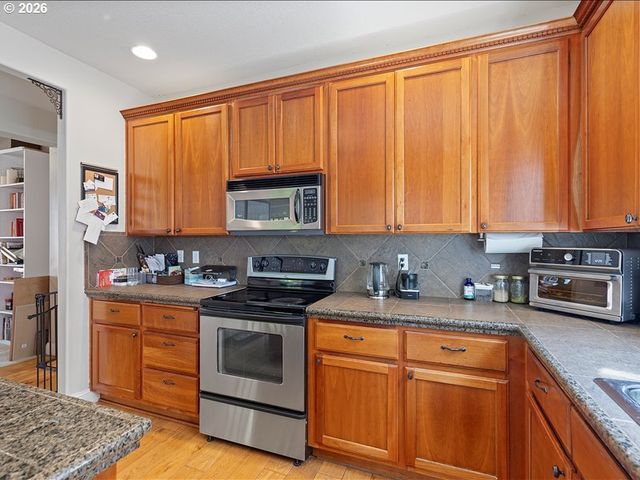23713 Sw SANDERS Ter, Sherwood, OR 97140