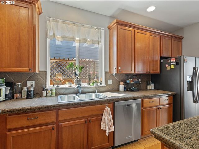 23713 Sw SANDERS Ter, Sherwood, OR 97140