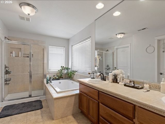 23713 Sw SANDERS Ter, Sherwood, OR 97140