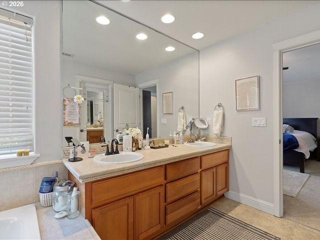 23713 Sw SANDERS Ter, Sherwood, OR 97140