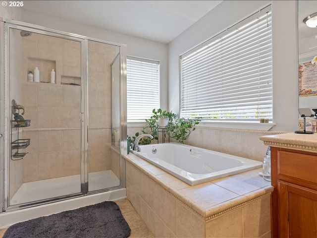 23713 Sw SANDERS Ter, Sherwood, OR 97140