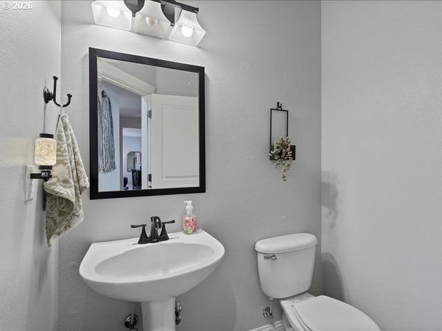 23713 Sw SANDERS Ter, Sherwood, OR 97140
