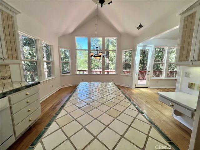 473 Annandale Drive, Lake Arrowhead, CA 92352