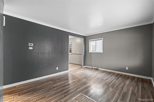 13046 Sherman Avenue, Warren, MI 48089