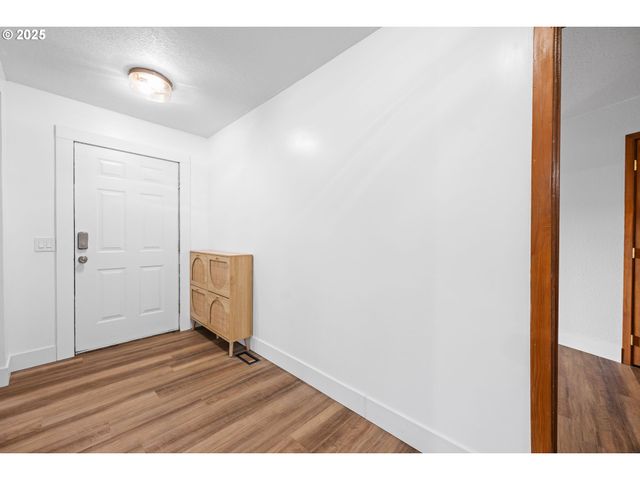 321 N HOLLADAY Dr, Seaside, OR 97138