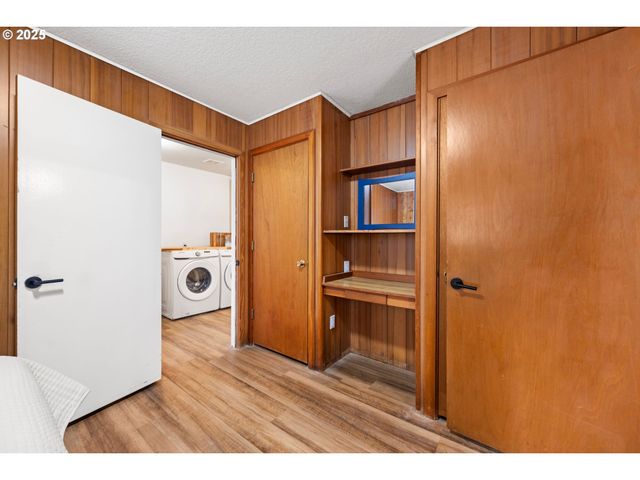 321 N HOLLADAY Dr, Seaside, OR 97138