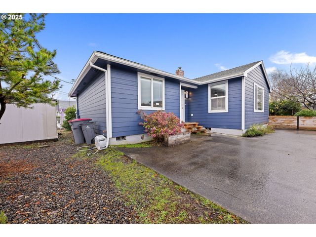 321 N HOLLADAY Dr, Seaside, OR 97138