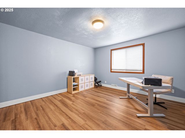 321 N HOLLADAY Dr, Seaside, OR 97138