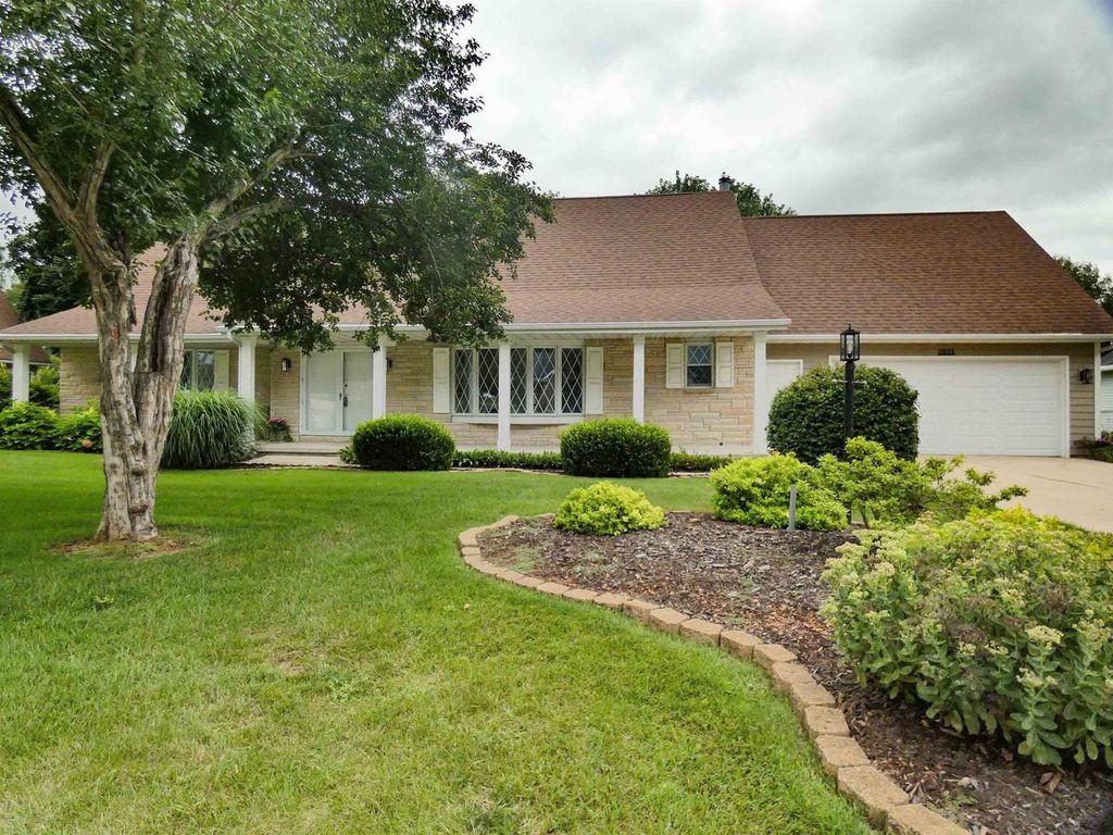 2031 BRADBURY LANE, Green Bay, WI 54313
