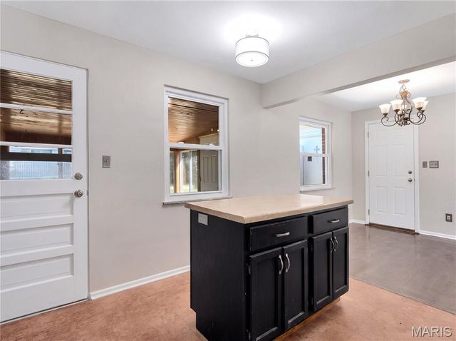 37 Briarwood Drive, Belleville, IL 62223