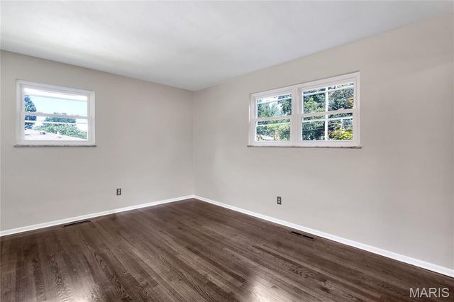 37 Briarwood Drive, Belleville, IL 62223