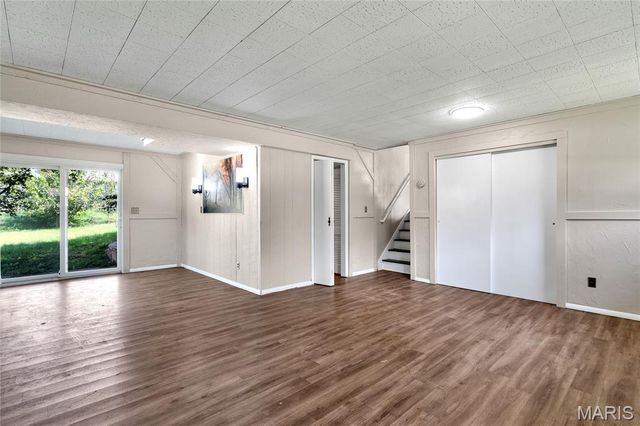 37 Briarwood Drive, Belleville, IL 62223