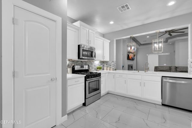 5501 Grove Drive, Sunland Park, NM 88063