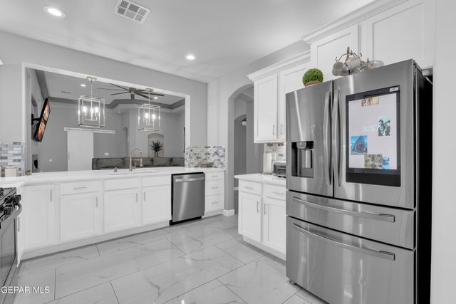 5501 Grove Drive, Sunland Park, NM 88063