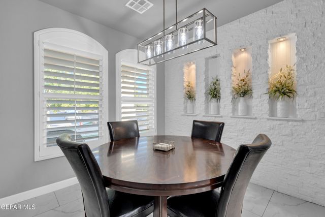 5501 Grove Drive, Sunland Park, NM 88063