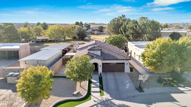 5501 Grove Drive, Sunland Park, NM 88063