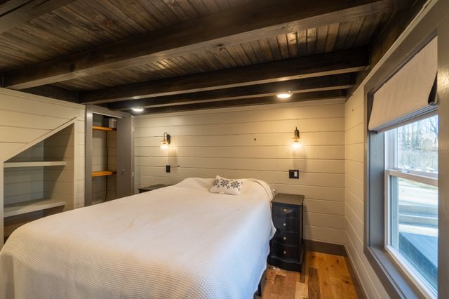 340 Oak Dr, Smithville, TN 37166