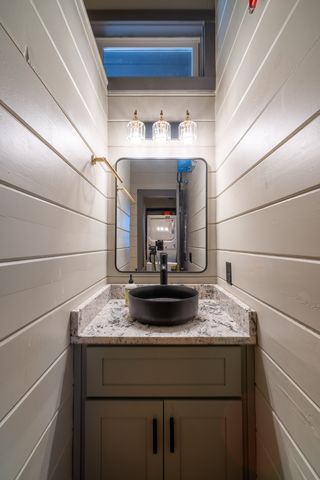 340 Oak Dr, Smithville, TN 37166