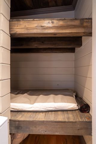 340 Oak Dr, Smithville, TN 37166