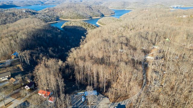 340 Oak Dr, Smithville, TN 37166