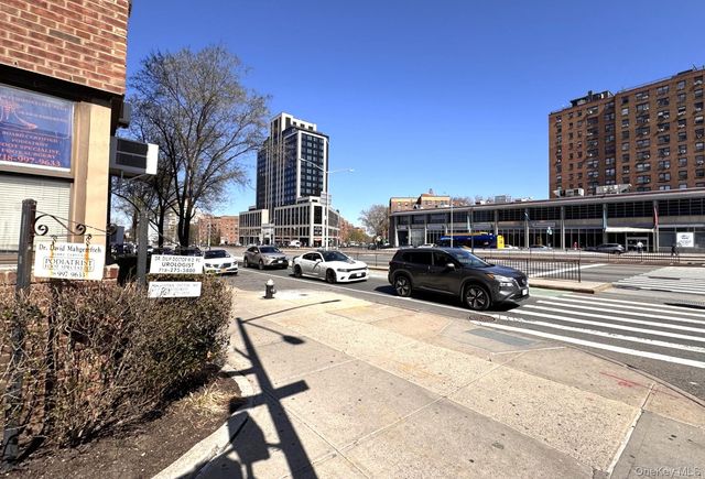 98-120 Queens Boulevard 1G, Rego Park, NY 11374