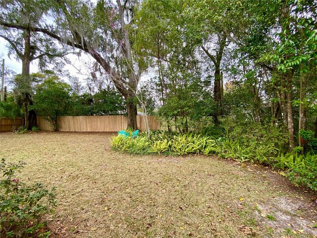 2034 NW 7TH LANE, Gainesville, FL 32603