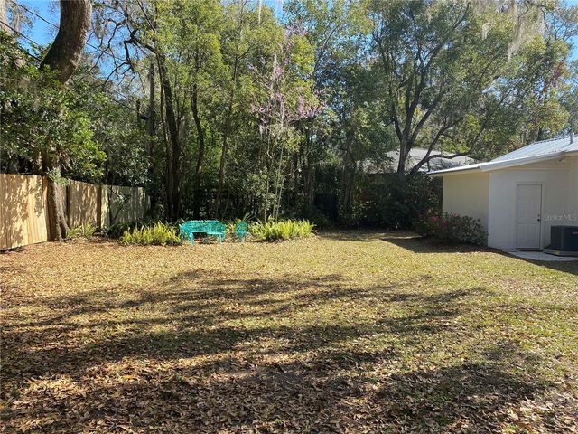 2034 NW 7TH LANE, Gainesville, FL 32603