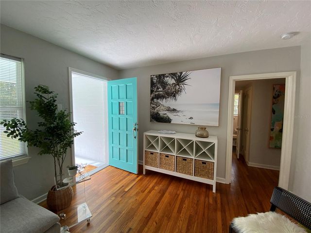 2034 NW 7TH LANE, Gainesville, FL 32603