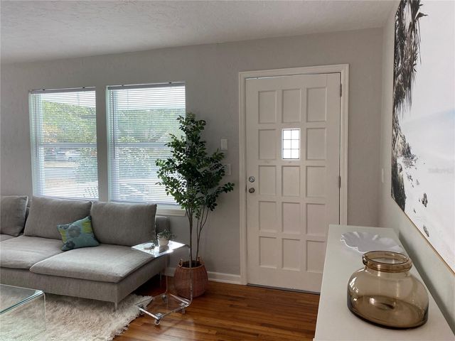 2034 NW 7TH LANE, Gainesville, FL 32603