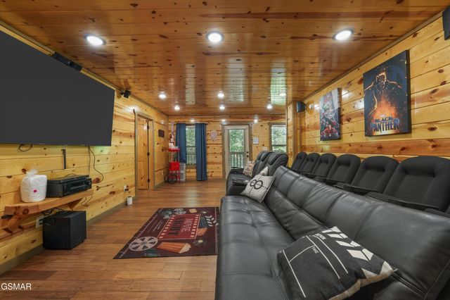 1041 Vista Drive, Gatlinburg, TN 37738