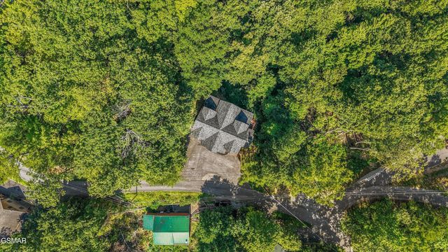 1041 Vista Drive, Gatlinburg, TN 37738