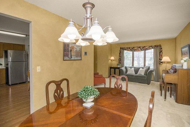 8944 Saint Croix Road, Woodbury, MN 55125