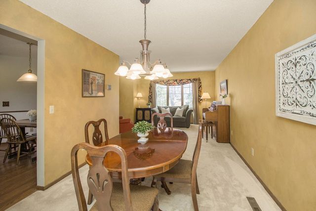 8944 Saint Croix Road, Woodbury, MN 55125