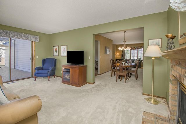 8944 Saint Croix Road, Woodbury, MN 55125