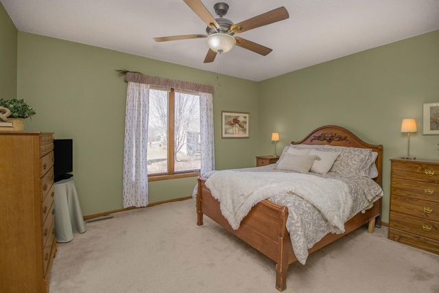 8944 Saint Croix Road, Woodbury, MN 55125