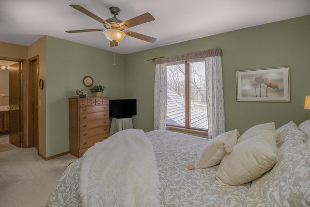 8944 Saint Croix Road, Woodbury, MN 55125